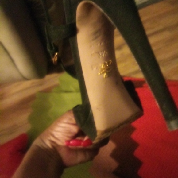 Black suede Prada 5 inch heels. - Picture 5 of 8